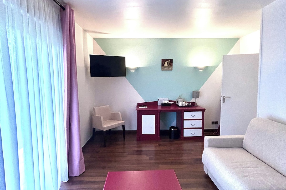 Desk, iron/ironing board, free WiFi, bed sheets