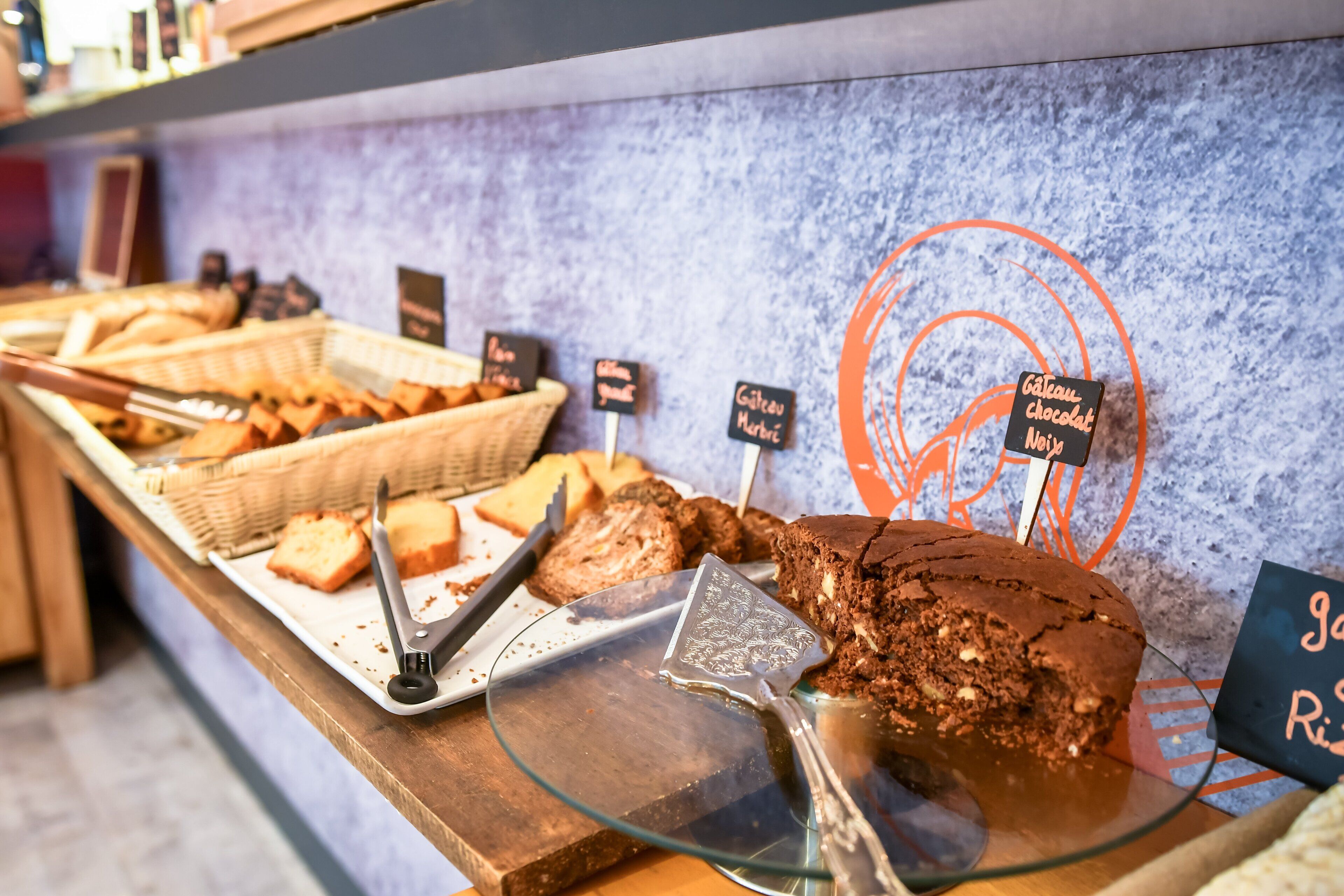 daily buffet breakfast (eur 14 per person)