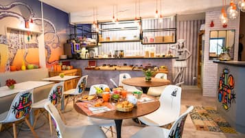 Daily buffet breakfast (EUR 14 per person)