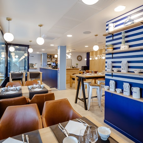 Restaurant. Cit'Hotel La Marinière