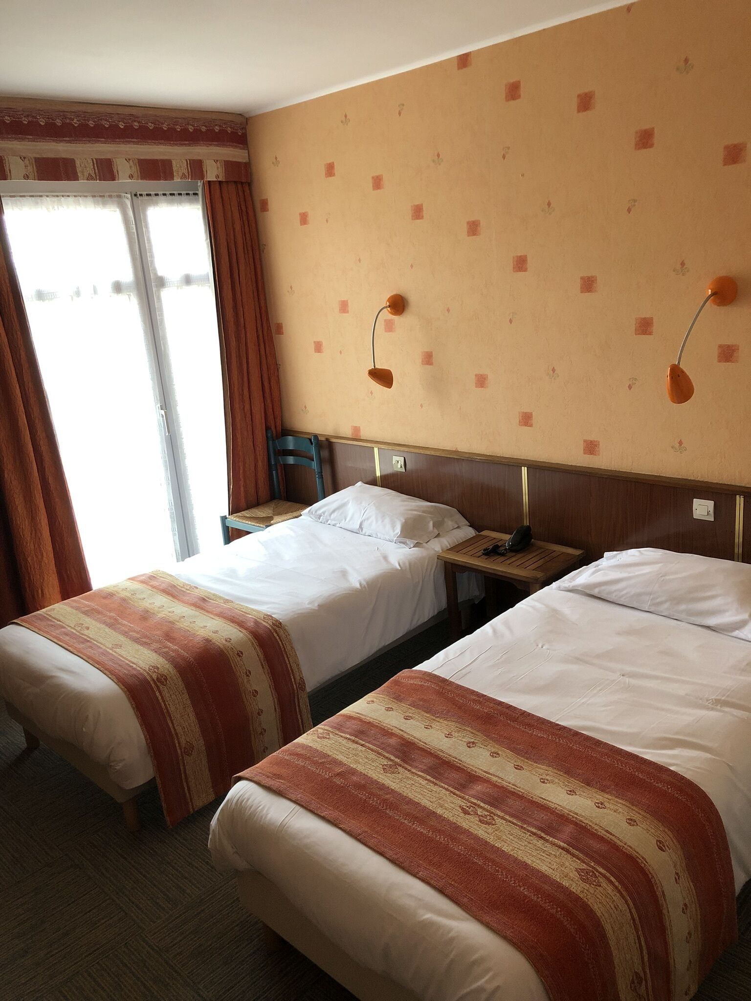 double room | blackout curtains, iron/ironing board, free wifi, bed sheets