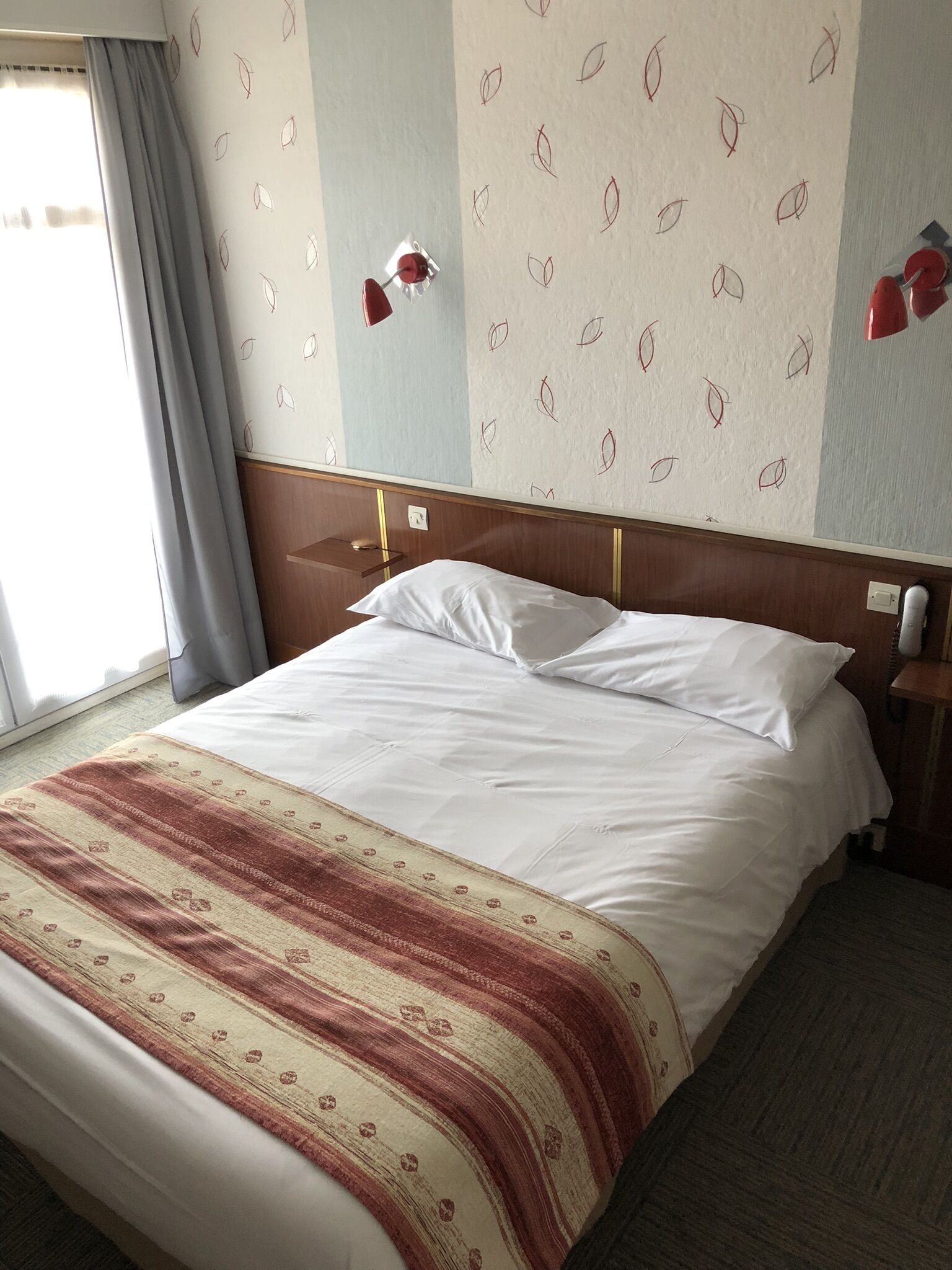 double room | blackout curtains, iron/ironing board, free wifi, bed sheets