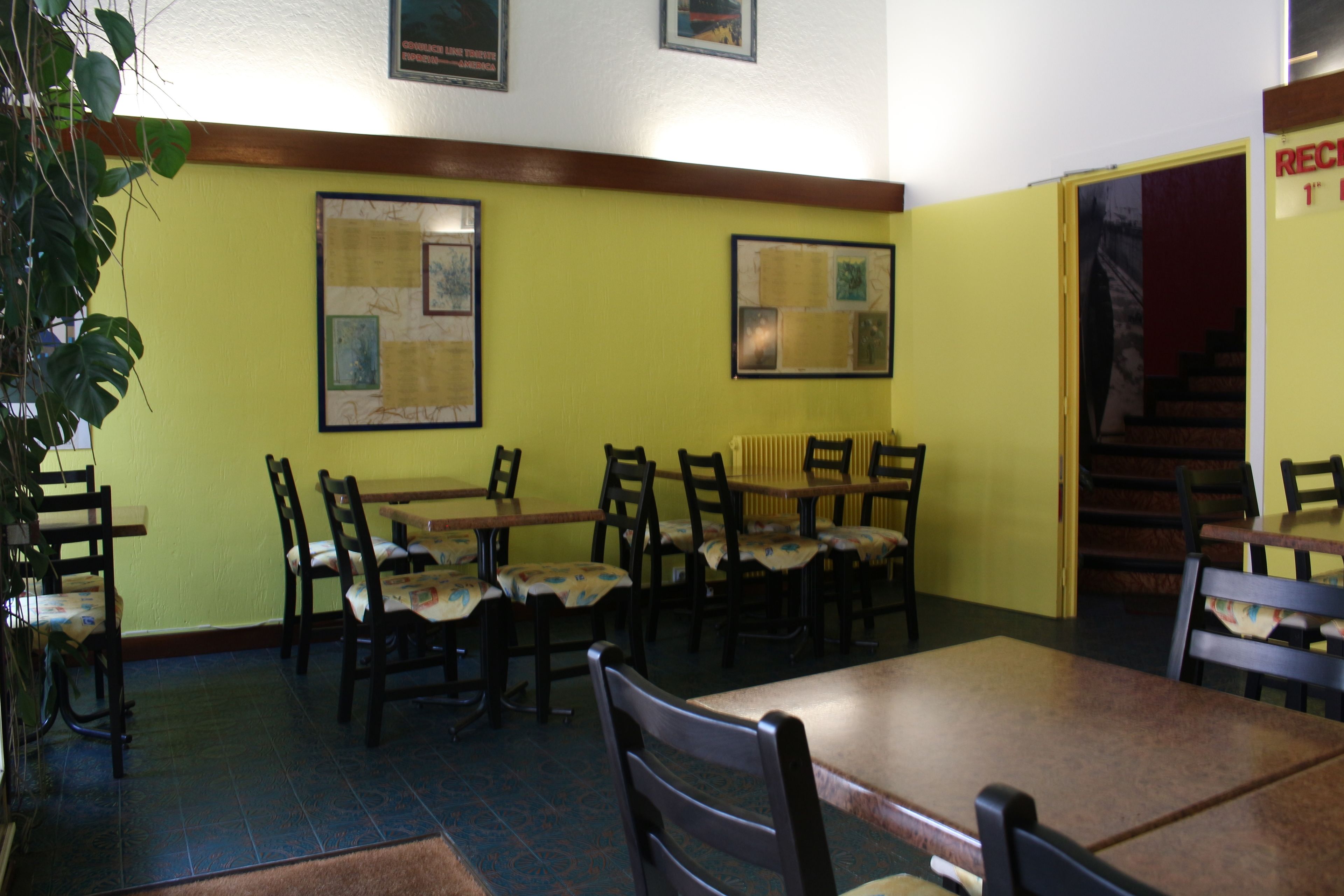 daily continental breakfast (eur 8.30 per person)