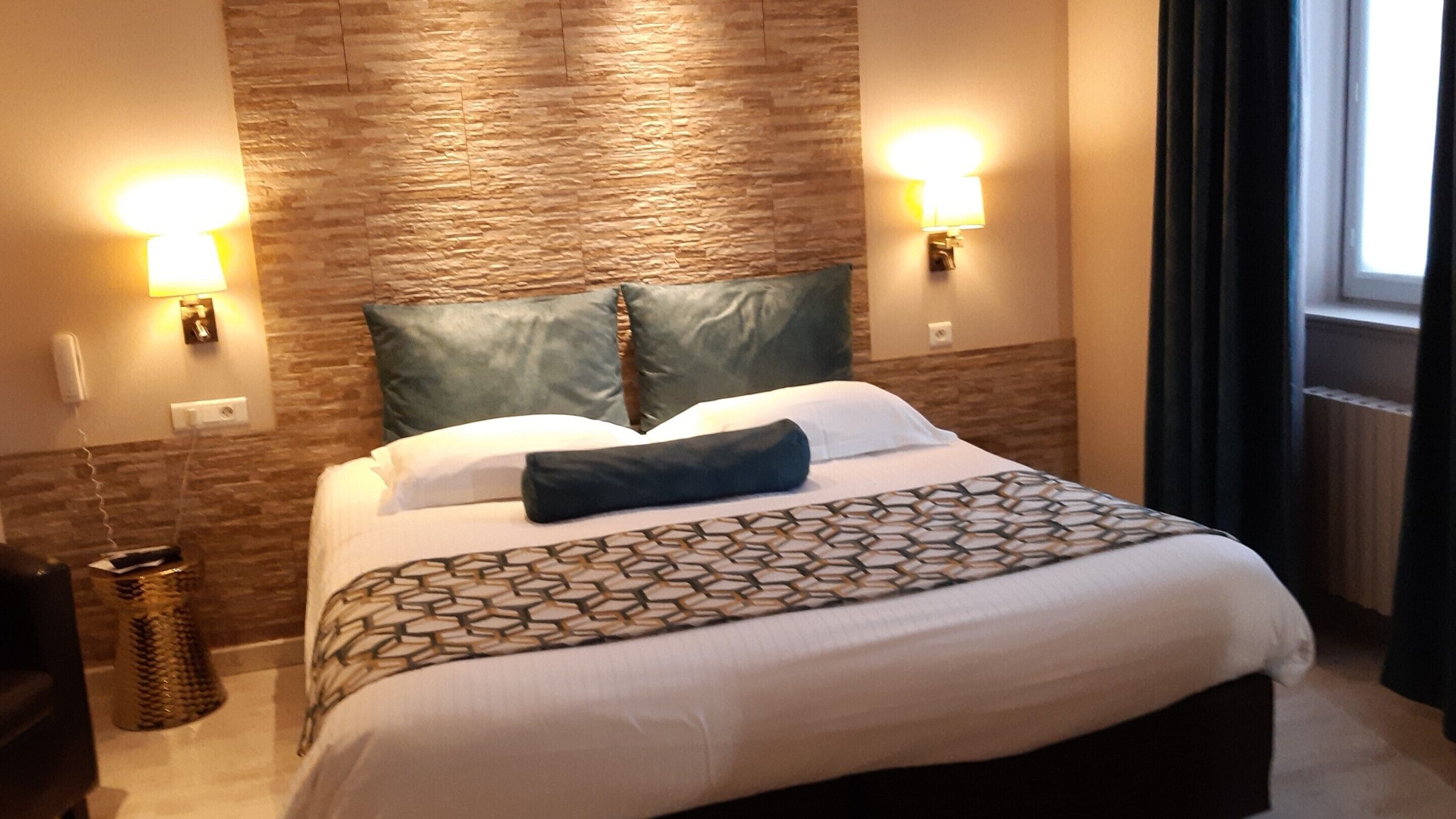 in-room safe, individually decorated, individually furnished, desk