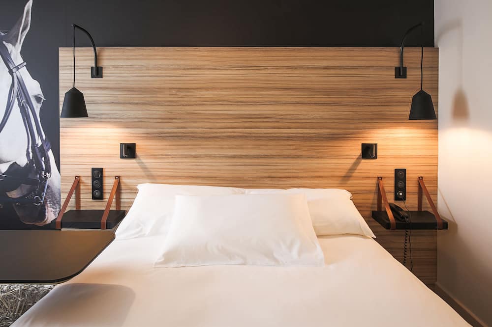 ibis Styles Laval Centre Gare