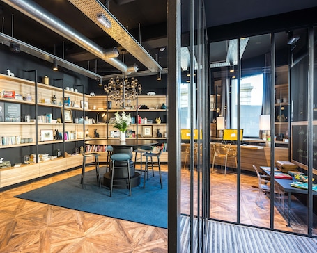 ibis Styles Laval Centre Gare