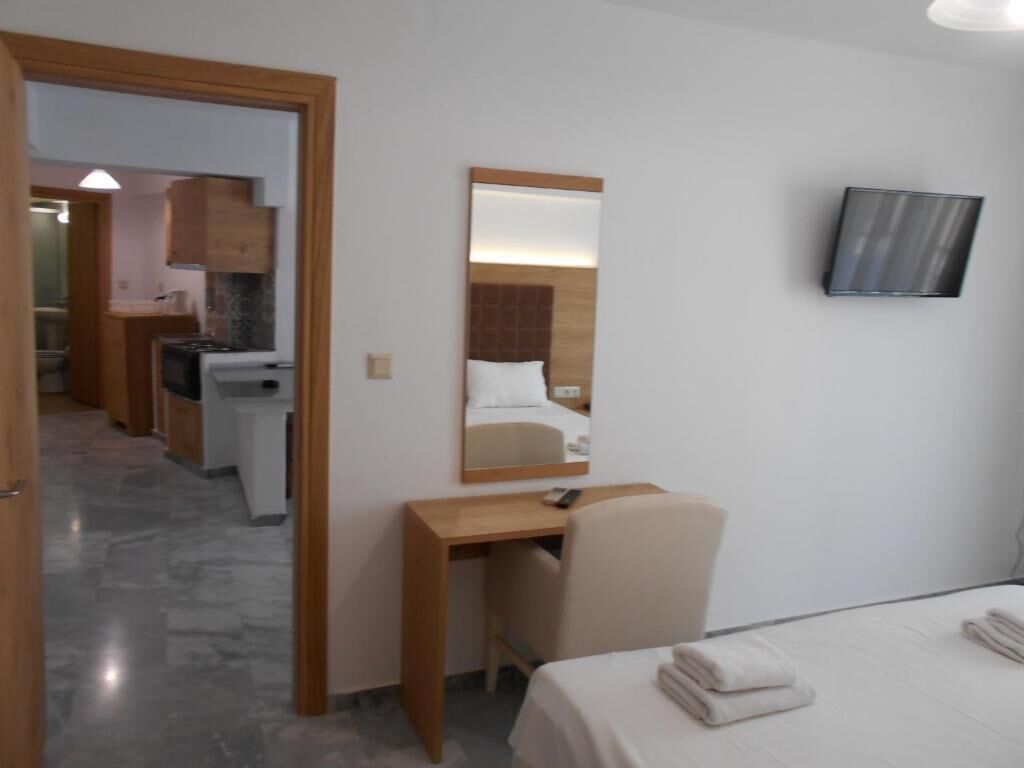Photo - Artemis Hotel Apartments