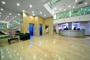 Lobby - SV Business Hotel Diyarbakır (Diyarbakir)