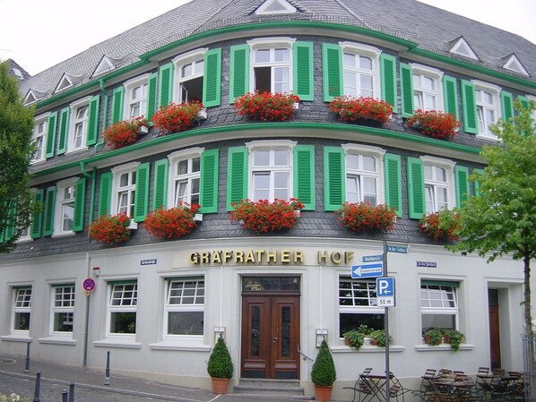 Hotel Gräfrather Hof Gmbh In Der Freiheit Solingen Hotel Gräfrather Hof en Solingen, : hoteles en Solingen - Hoteles.com