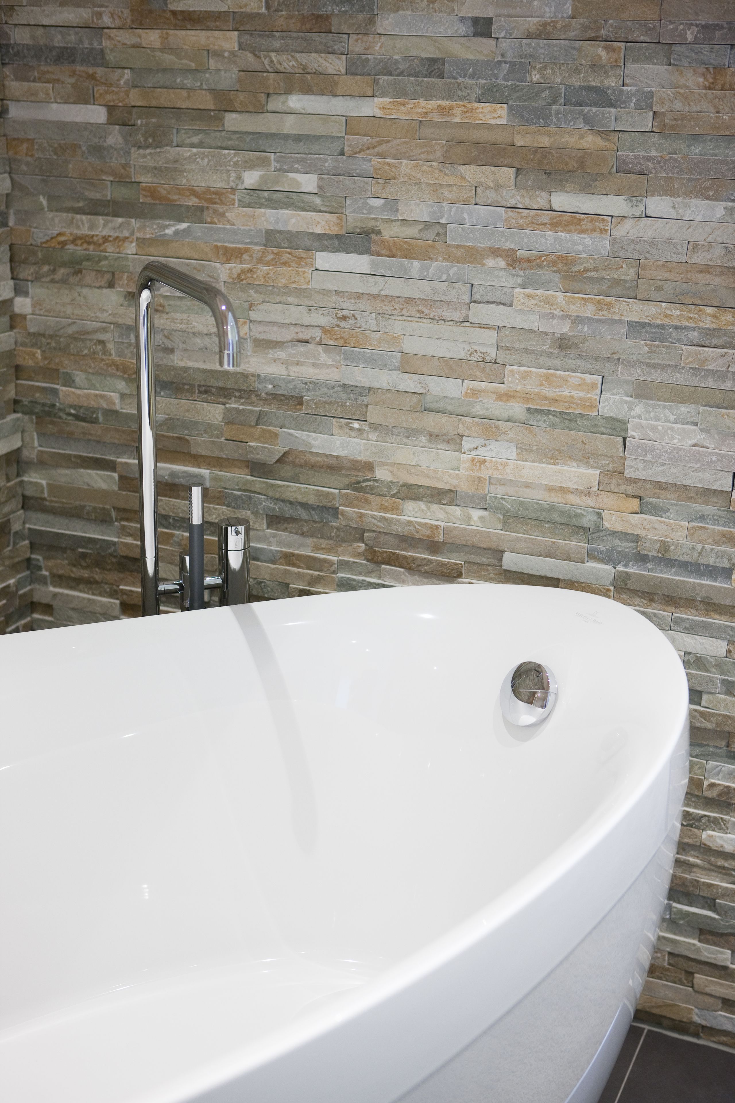 deluxe double room | bathroom | eco-friendly toiletries, hair dryer, slippers, towels