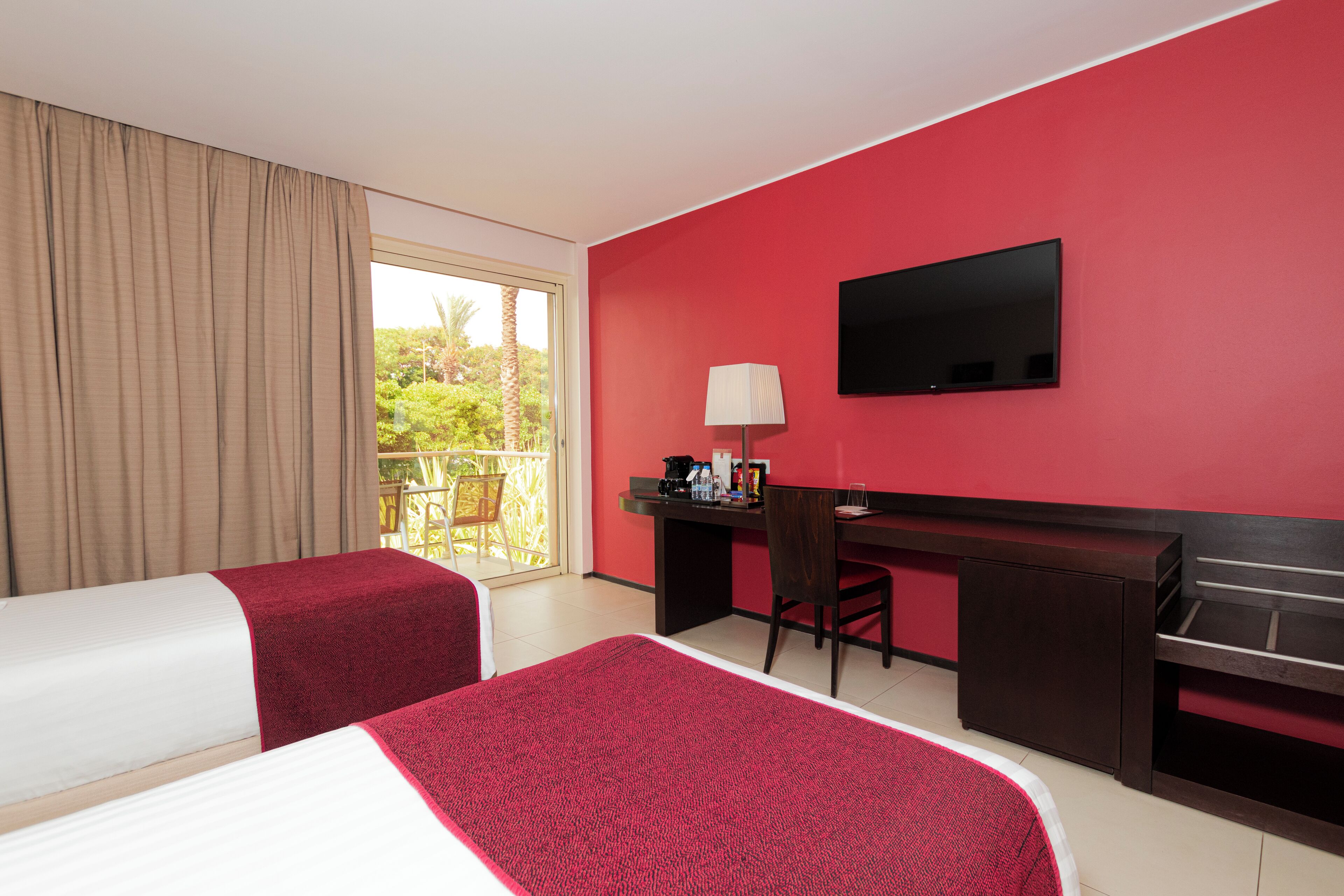 Comfort Twin Room | Beach/ocean view