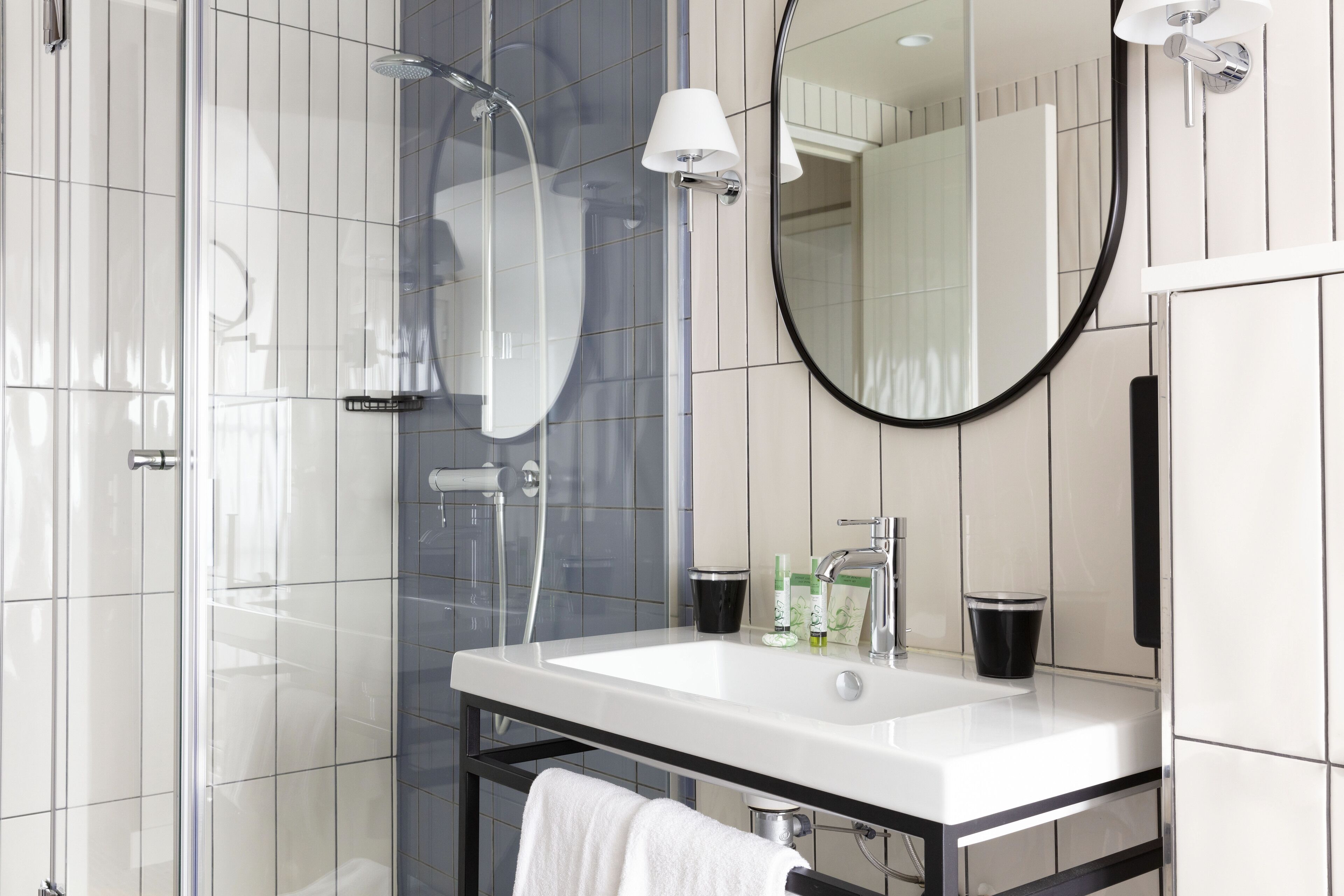 deep-soaking bathtub, free toiletries, hair dryer, slippers