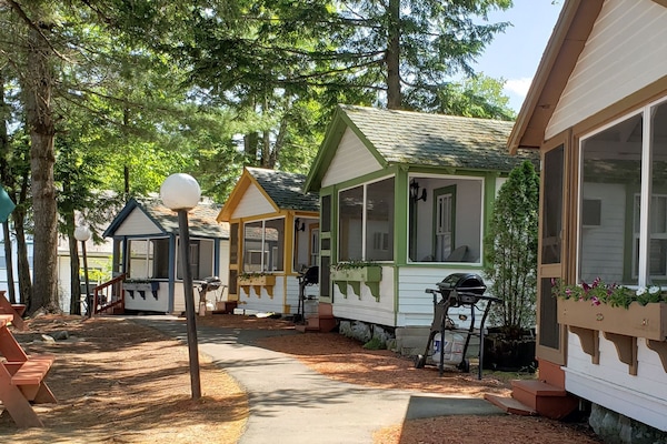 Standard Cottage | Rollaway beds, free WiFi, bed sheets