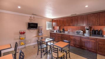 Desayuno continental incluido todos los días