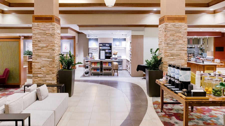 Hilton Garden Inn Milwaukee Airport