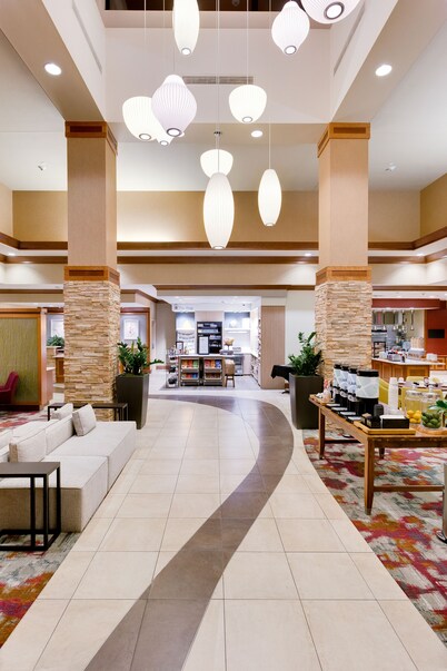 Hilton Garden Inn Milwaukee Airport