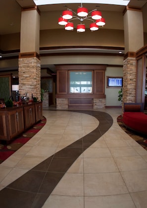 Reception - Hilton Garden Inn Milwaukee Airport (Milwaukee)