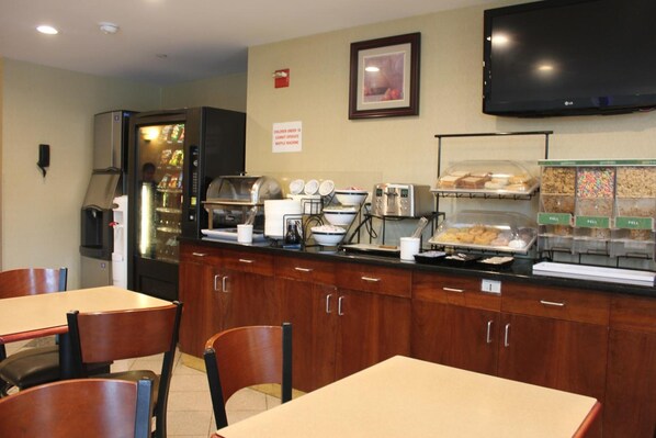 Restaurant - Bellerose Inn (Bellerose)