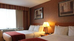 Room - Bellerose Inn (Bellerose)