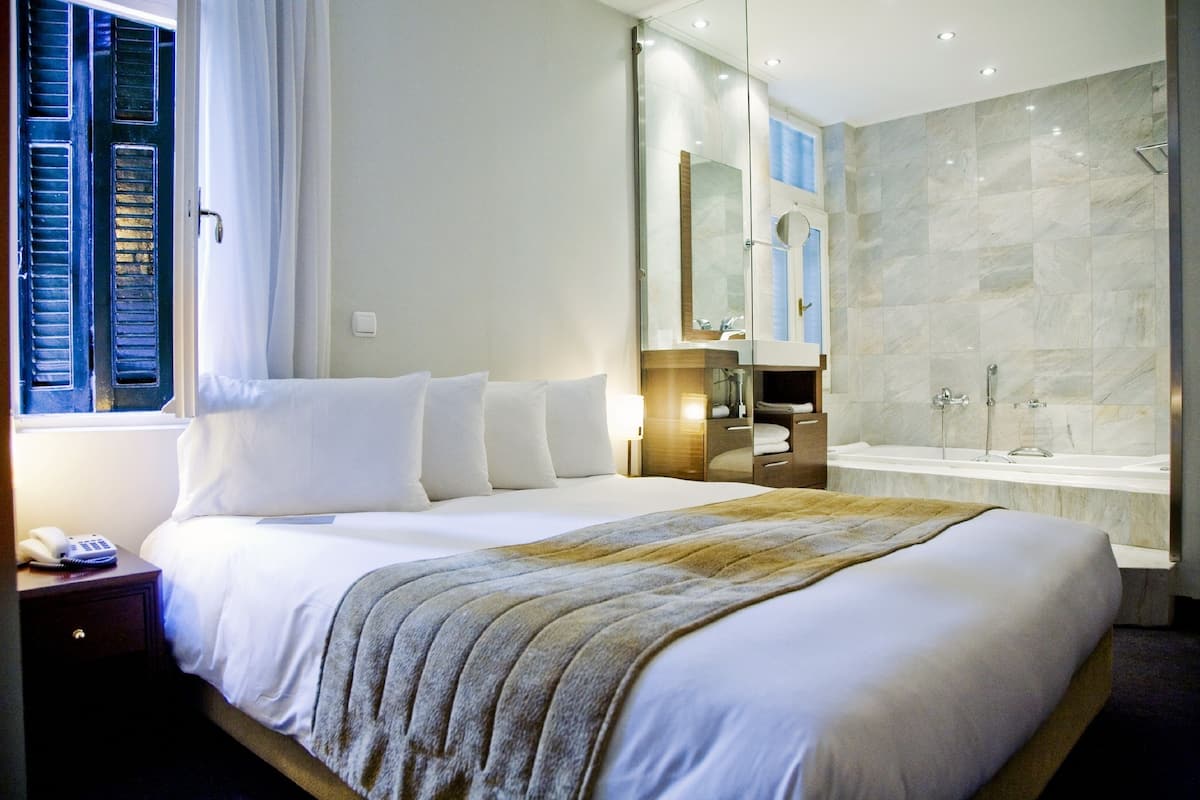 premium suite | in-room safe, desk, soundproofing, iron/ironing board