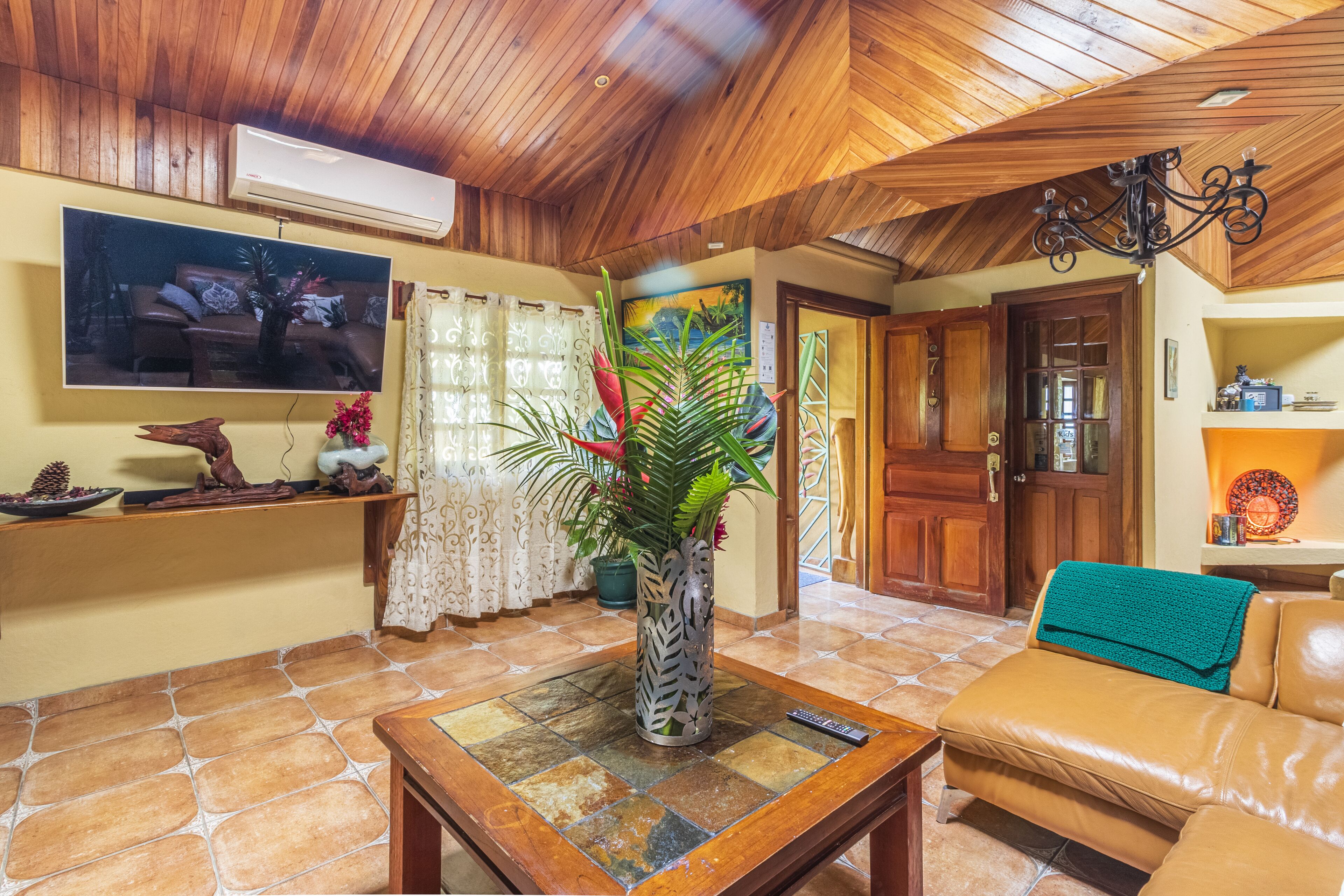 casa cascadas | living area