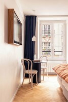 Deluxe Double Room | Premium bedding, individually decorated, desk, laptop workspace