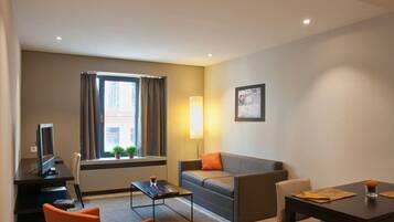 Premium bedding, in-room safe, individually decorated, laptop workspace