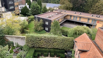 Luxe beddengoed, een kluis op de kamer, individueel gedecoreerd