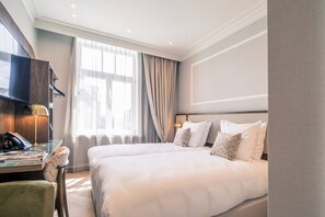 Double Room | Hypo-allergenic bedding, in-room safe, desk, blackout drapes - Hotel Du Parc (Ostend)