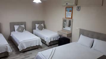 Family Room | Soundproofing, free WiFi, bed sheets