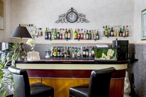 Bar (on property) - La Tête des Faux (Le Bonhomme)