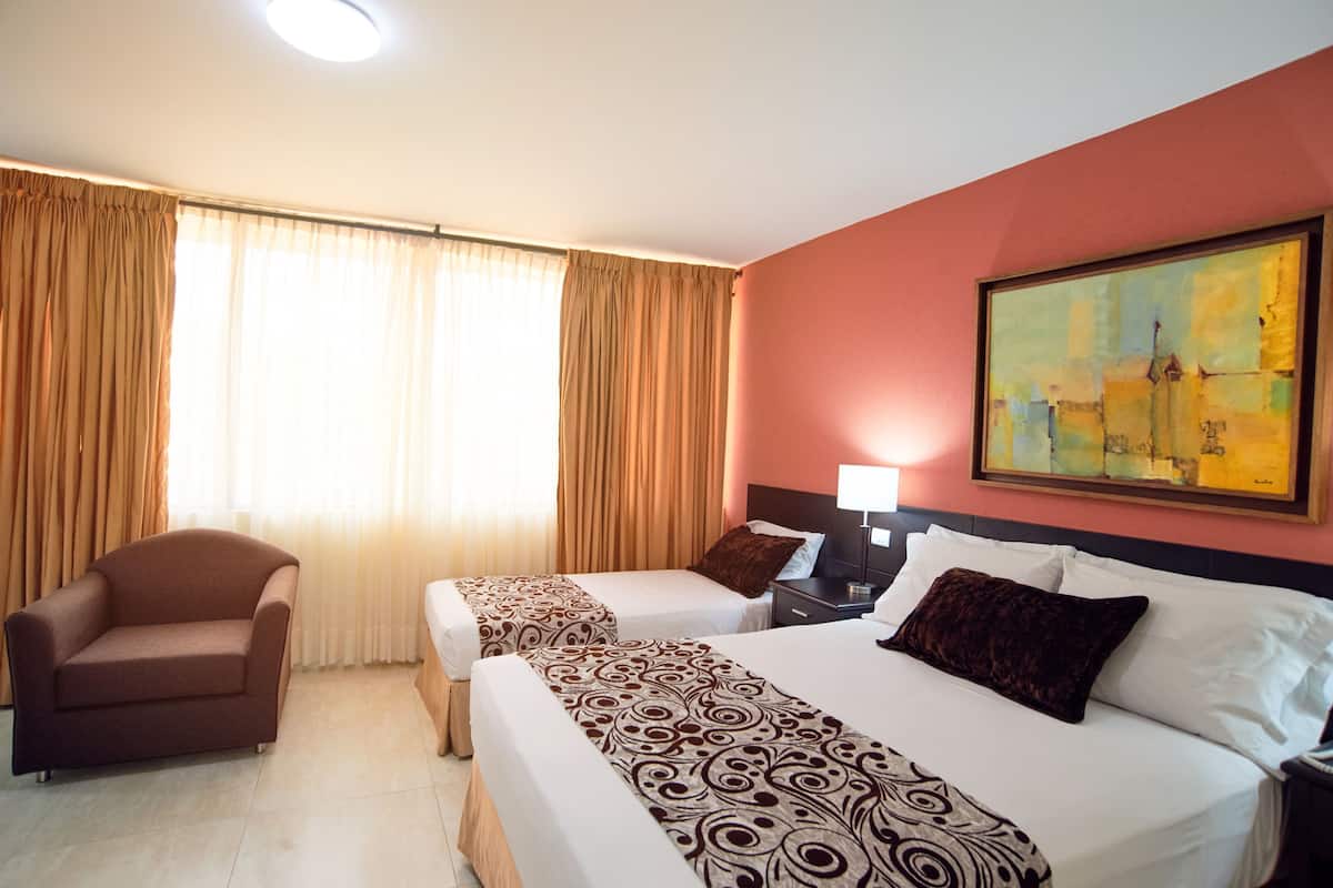 Literie de qualité, minibar, coffre-fort, décor unique