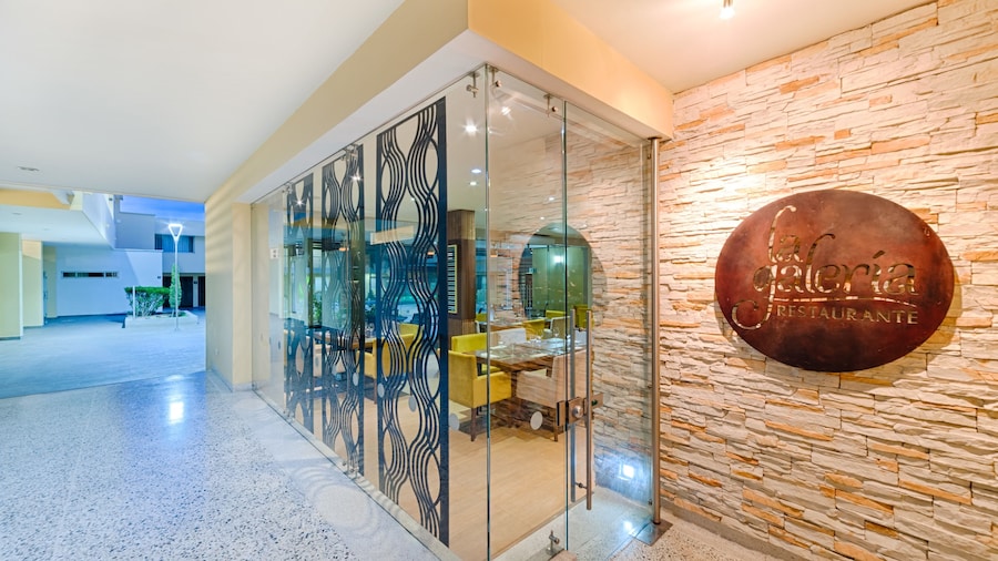 Hotel Arizona Suites