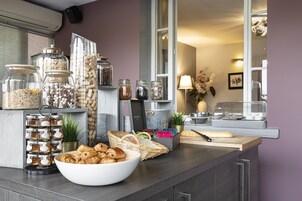 Daily buffet breakfast (EUR 14 per person)