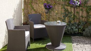 Chambre Double Supérieure | Terrasse/Patio
