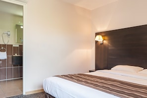Comfort Double Room | Individually decorated, individually furnished, desk, soundproofing