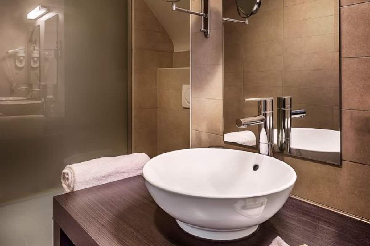 free toiletries, hair dryer, towels