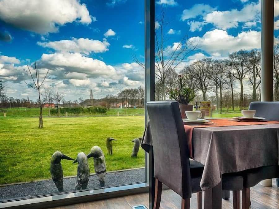 Petit déjeuner buffet compris en semaine