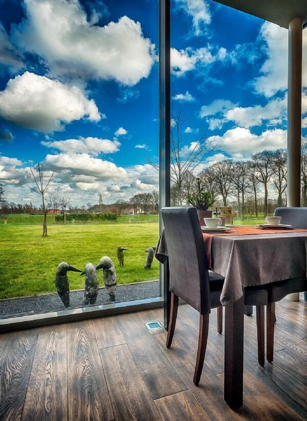 Free buffet breakfast on weekdays - Cleythil Hotel (Maldegem)