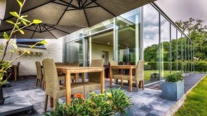 Terrace/patio - Cleythil Hotel (Maldegem)