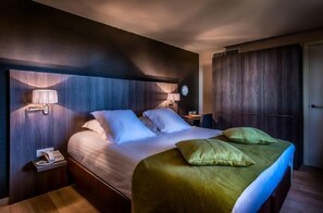 Suite | In-room safe, desk, soundproofing, iron/ironing board - Cleythil Hotel (Maldegem)