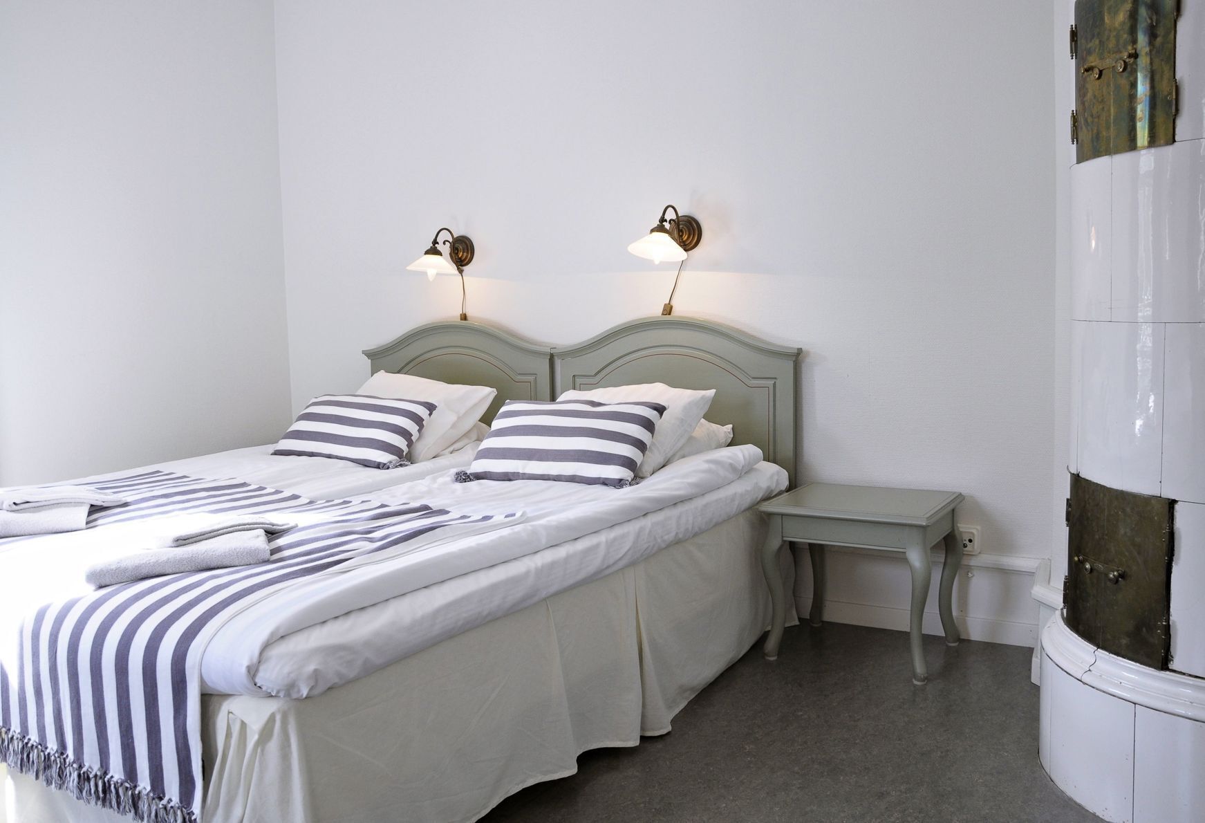 Individually decorated, individually furnished, free WiFi, bed sheets