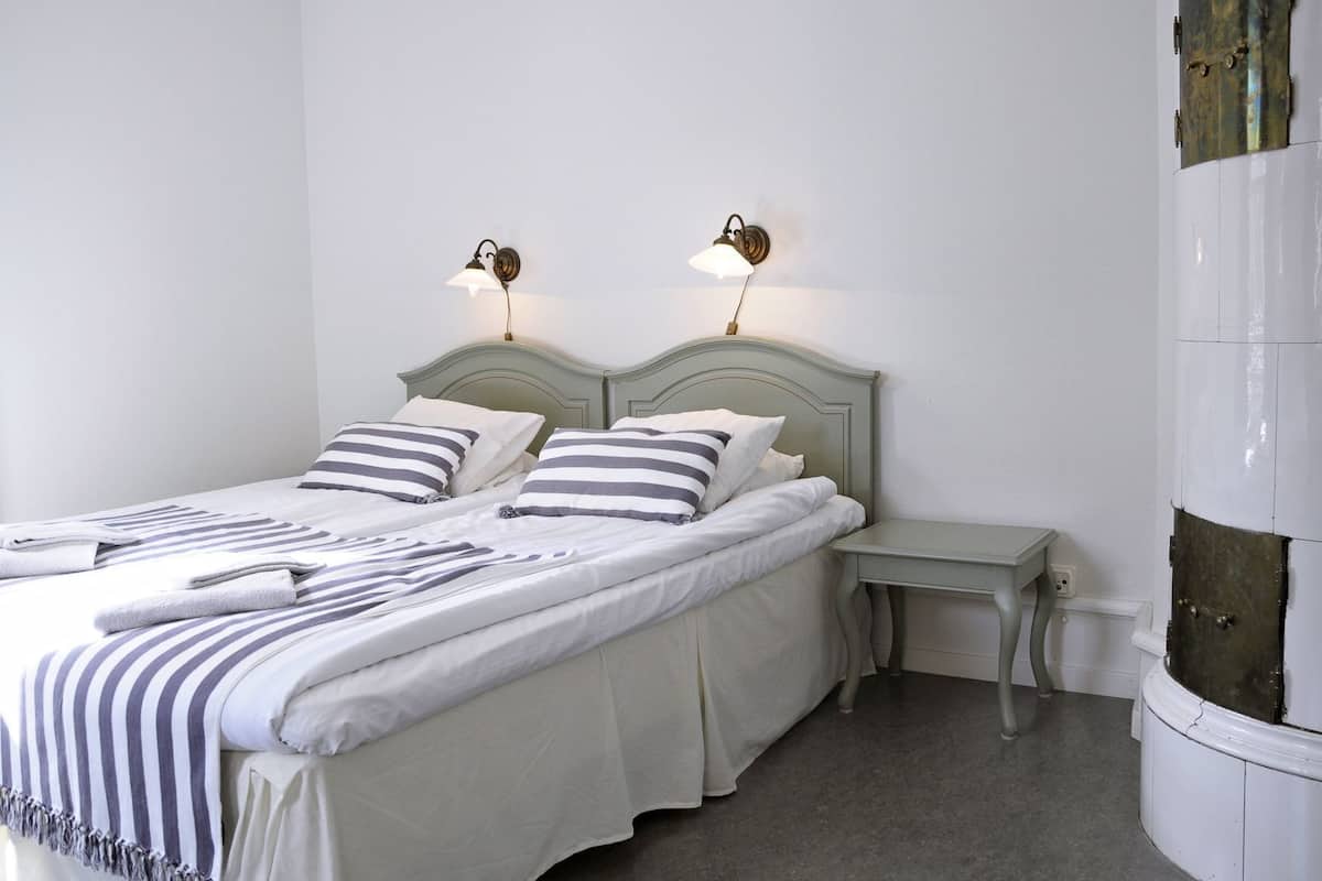 Individually decorated, individually furnished, free WiFi, bed sheets