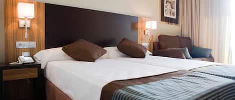 Tallelokero huoneessa, ilmainen Wi-Fi