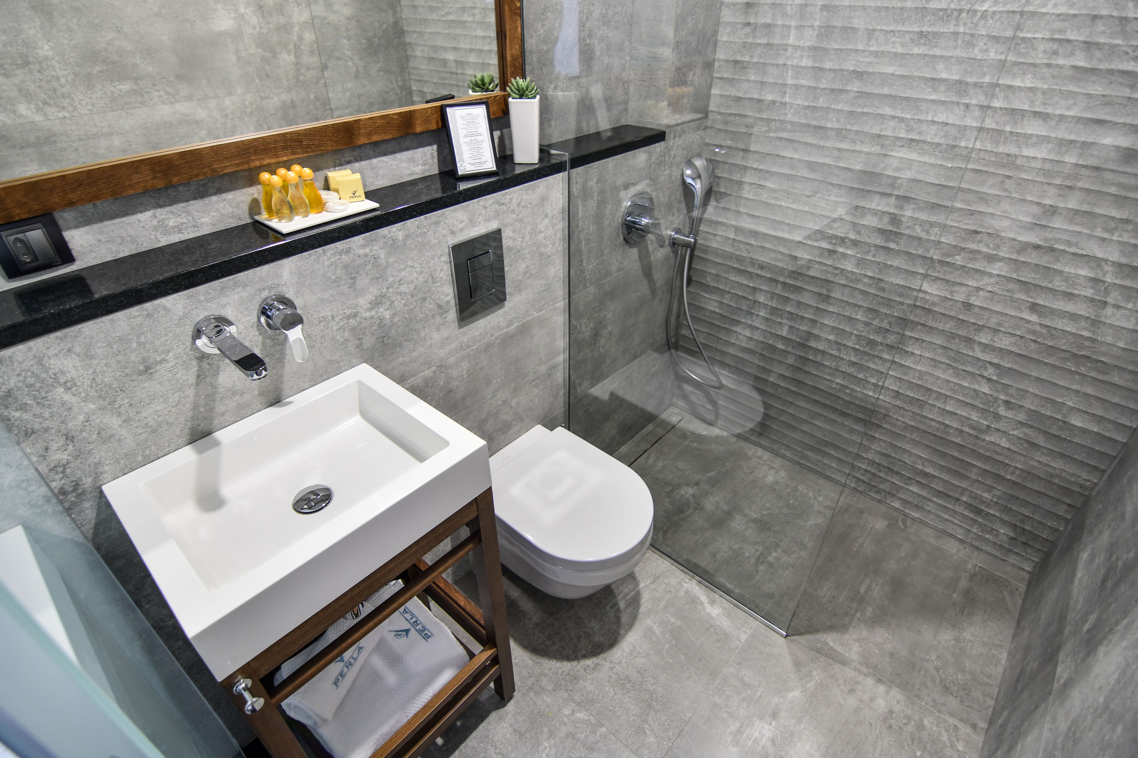 frette italian sheets, premium bedding, memory-foam beds, minibar