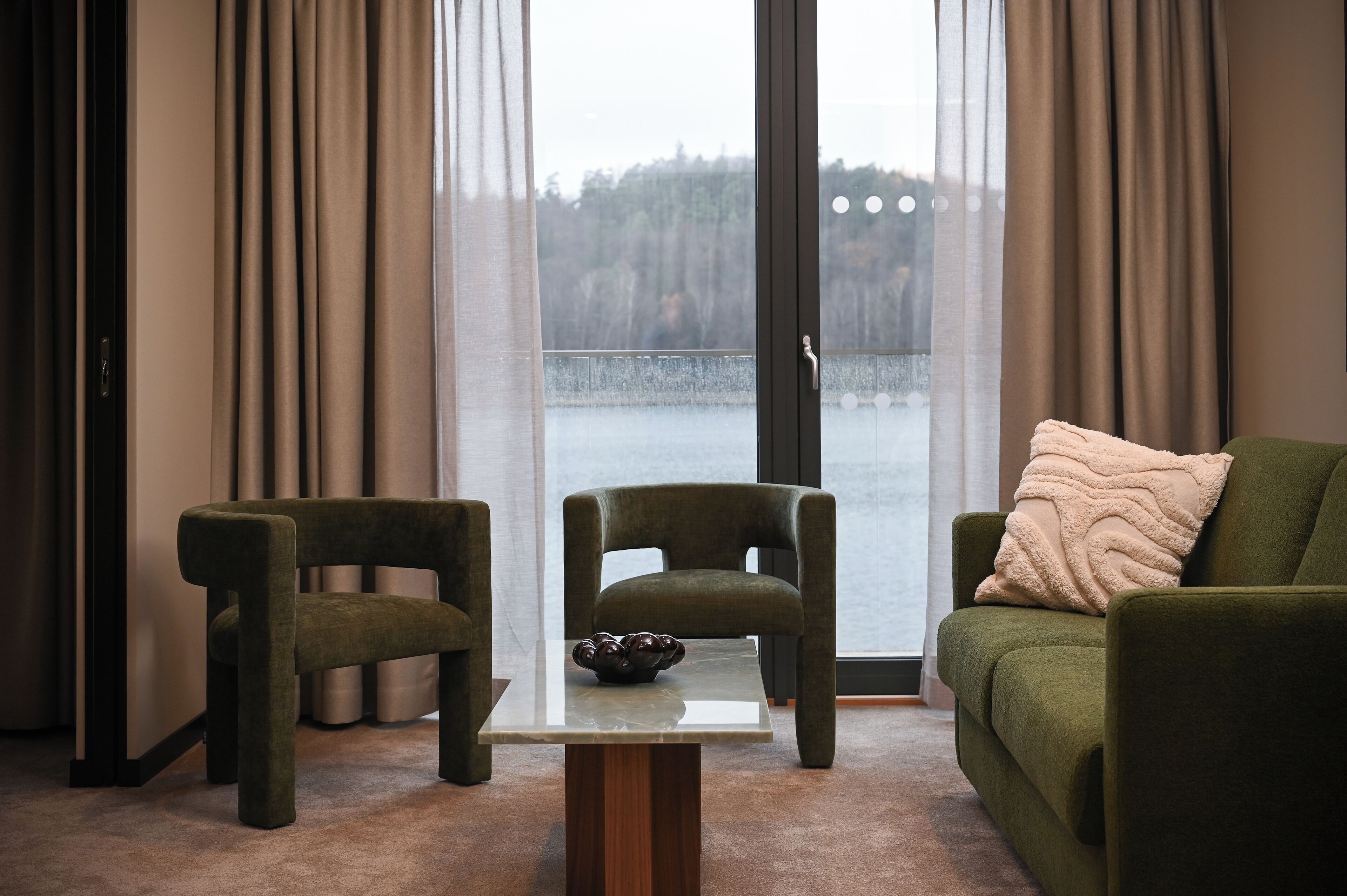 Deluxe Suite, Sauna, Lake View | Desk, blackout drapes, soundproofing, iron/ironing board