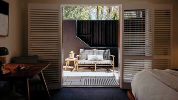 Habitación, 1 cama de matrimonio grande, en la zona del patio | Terraza o patio