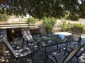 Breakfast area - Tilos Fantasy Apartments (Tilos)