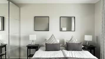 Superior Double or Twin Room with Hot Tub Access | Hypo-allergenic bedding, down comforters, in-room safe