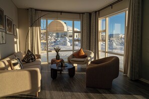 Superior Double or Twin Room with Hot Tub Access | Lounge